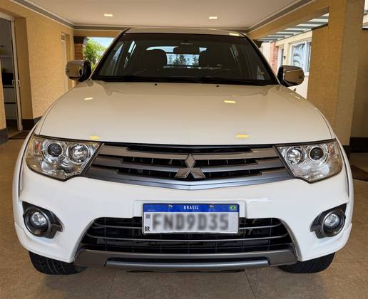 MITSUBISHI L200 TRITON 3.5 HPE 4X4 CD V6 24V FLEX 4P AUTOMÁTICO MITSUBISHI L200 TRITON 3.5 HPE 4X4 CD V6 24V FLEX 4P AUTOMÁTICO